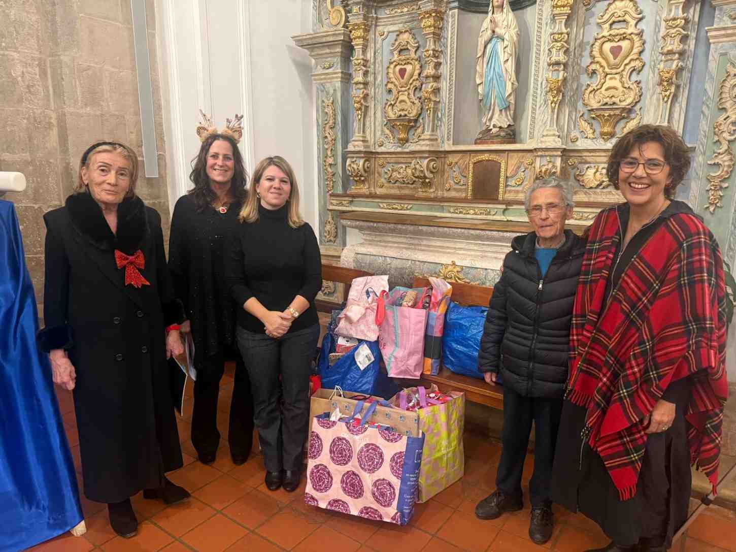 Bella Acapella Spreads Christmas Harmony